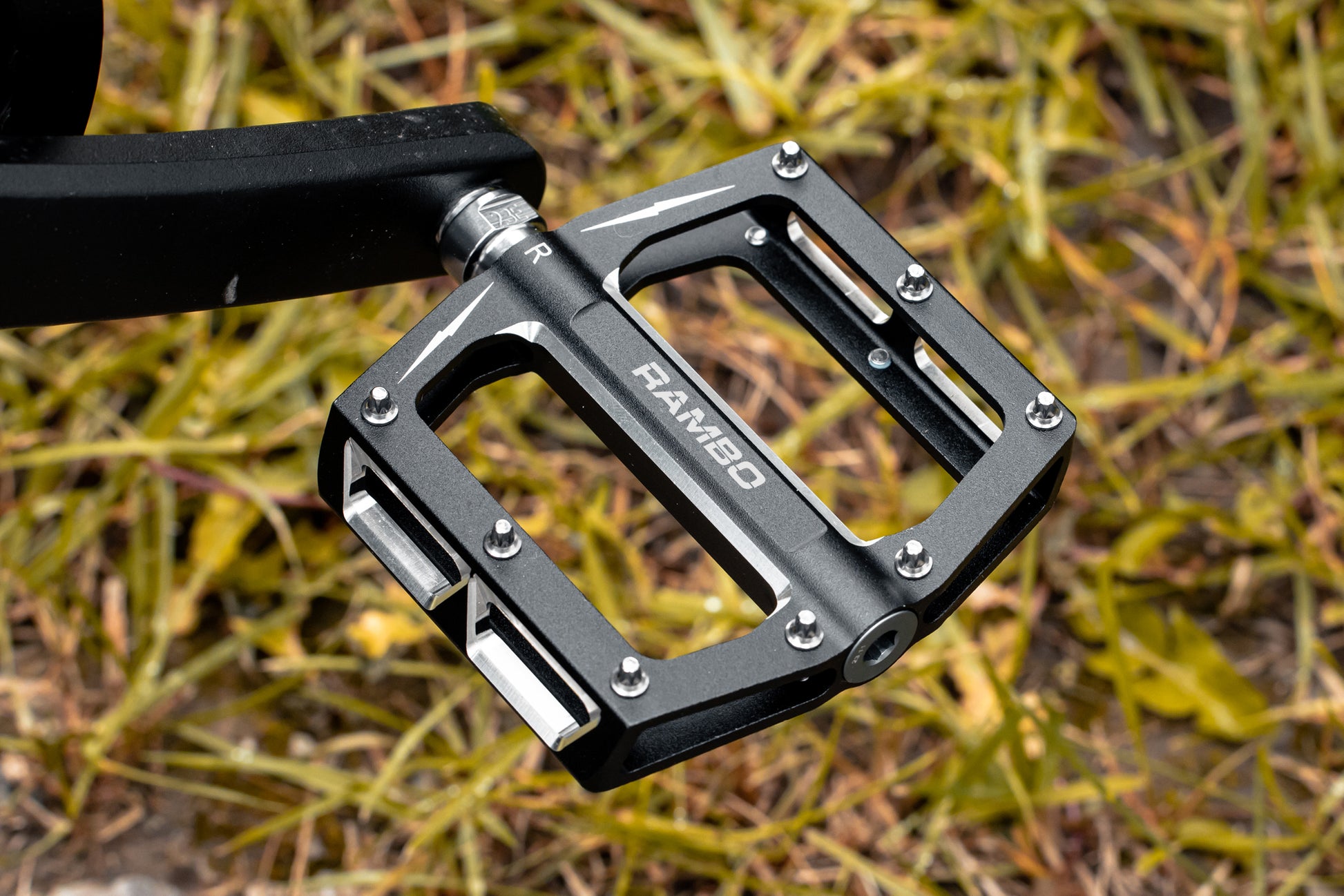 rom pedal Large Platform Anti-Slip CNC Machined Pedals